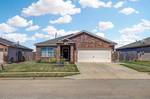 736 Lazy Crest Dr, Fort Worth, TX, 76140-7519 | Card Image