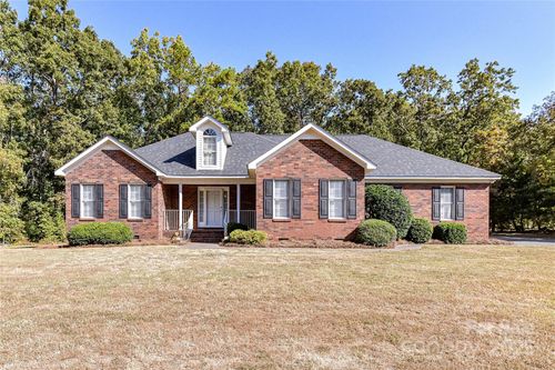 410 W Elm St, Wingate, NC, 28174-9508 | Card Image