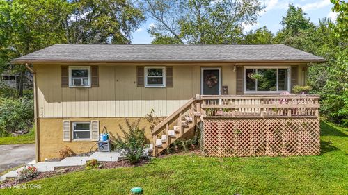 2127 Highland Rd, Maryville, TN, 37801-5437 | Card Image