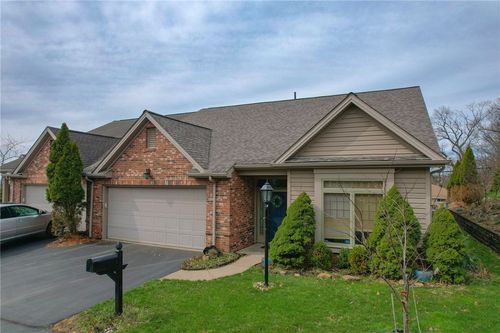 302 Mackenzie Ln, Pittsburgh, PA, 15229 | Card Image