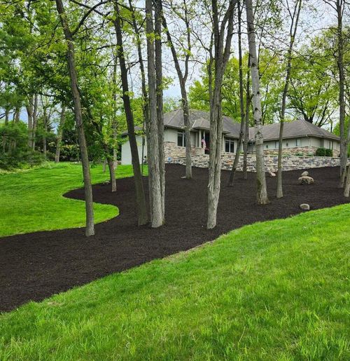 N77W23829 Sun Valley Run, Sussex, WI, 53089-2189 | Card Image