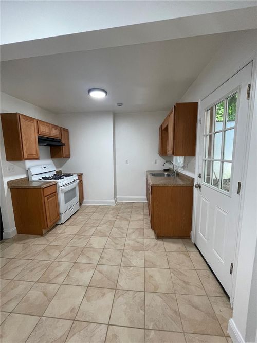 2689 W Main St, Wappingers Falls, NY, 12590-1961 | Card Image