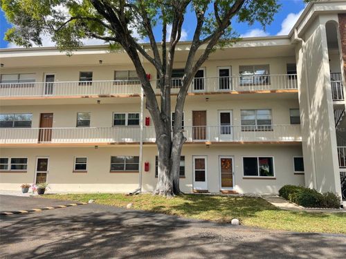 apt-209-5880 38th Ave N, ST PETERSBURG, FL, 33710-1970 | Card Image