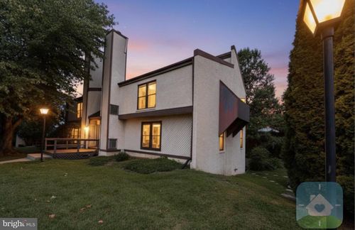 apt-4-233 Township Line Rd, ELKINS PARK, PA, 19027-2256 | Card Image