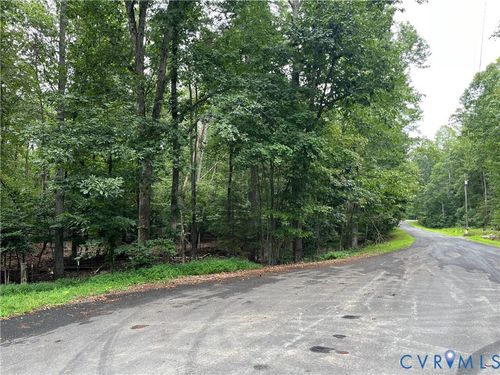 4844 Fox Lair Rd, Gum Spring, VA, 23065-2163 | Card Image