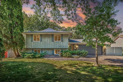 13213 Ferris Ave, Saint Paul, MN, 55124-8133 | Card Image