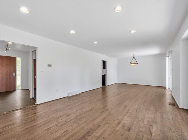 5552 Wild Ridge Ln, House other with 4 bedrooms, 3 bathrooms and null parking in West Bloomfield MI | Image 12