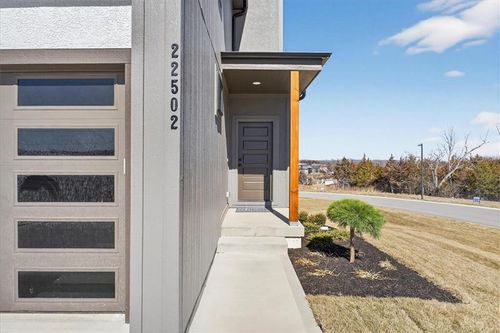 22504 W 93rd Ter, Lenexa, KS, 66227 | Card Image