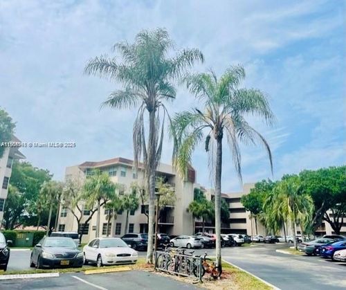 apt-208-1811 Sabal Palm Dr, Davie, FL, 33324-5931 | Card Image