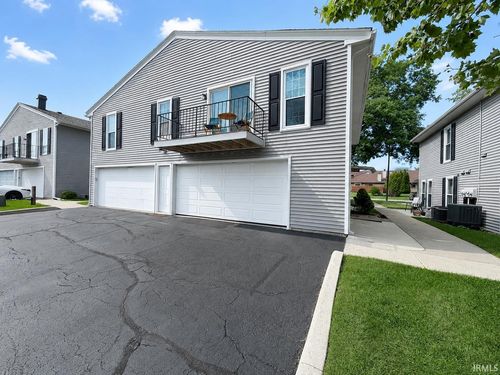5026 Woodmark Dr, Fort Wayne, IN, 46815-6062 | Card Image