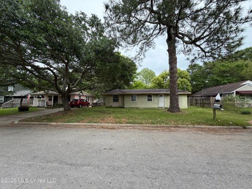 1506 Resca De La Palma St, Pascagoula, MS, 39567-6525 | Card Image
