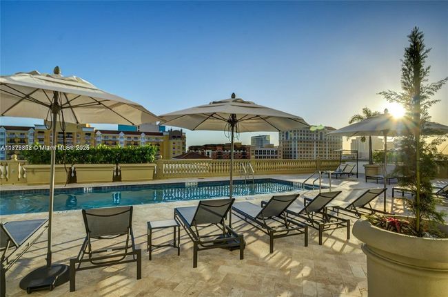 STE-906 - 10 Aragon Ave, Condo with 2 bedrooms, 2 bathrooms and null parking in Coral Gables FL | Image 27