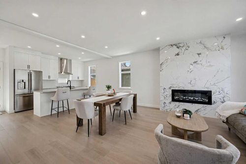 753 Centre St Ne, Calgary, AB, T2M | Card Image