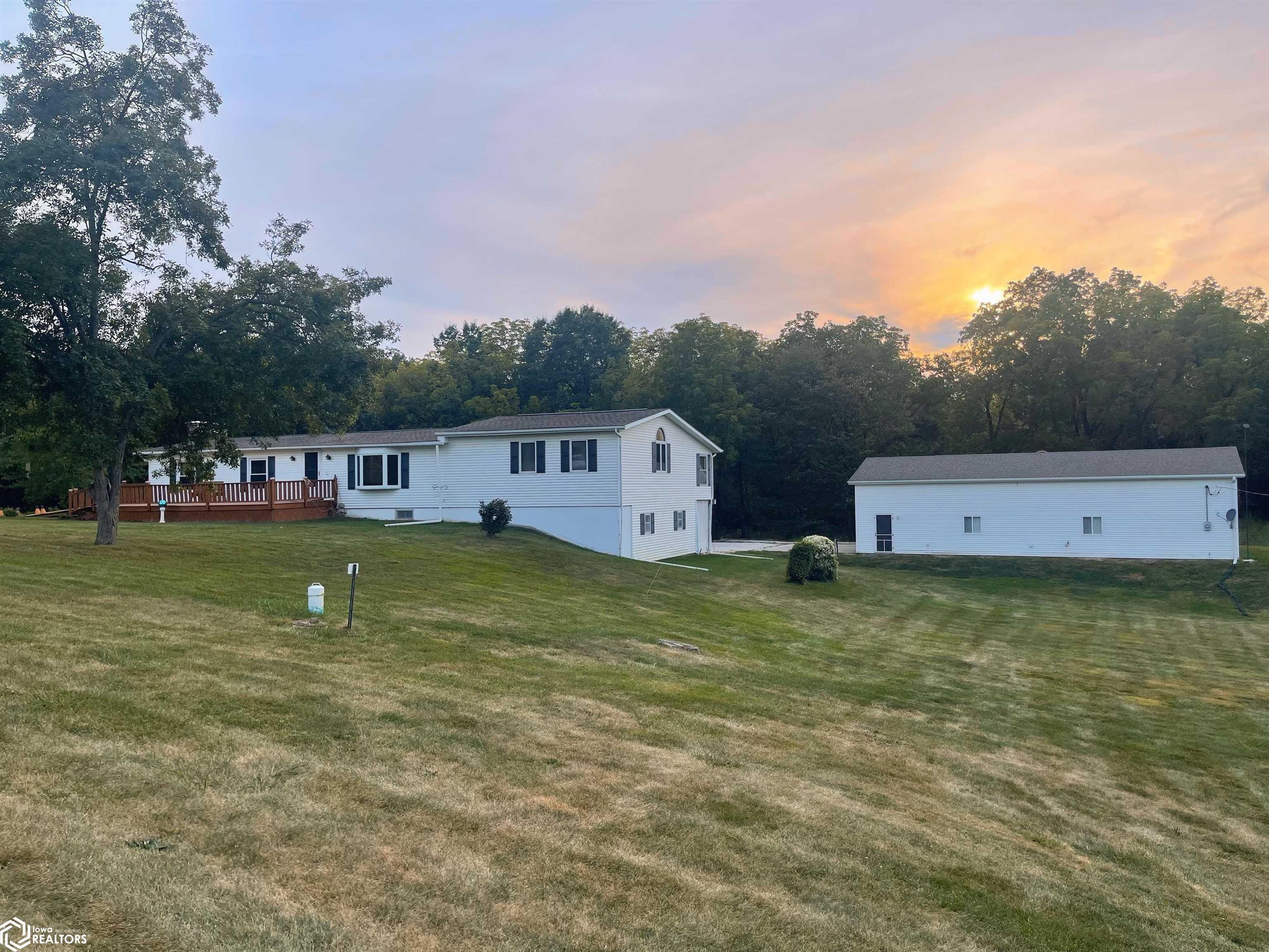 303rd Ave, Fort Madison, IA 52627
