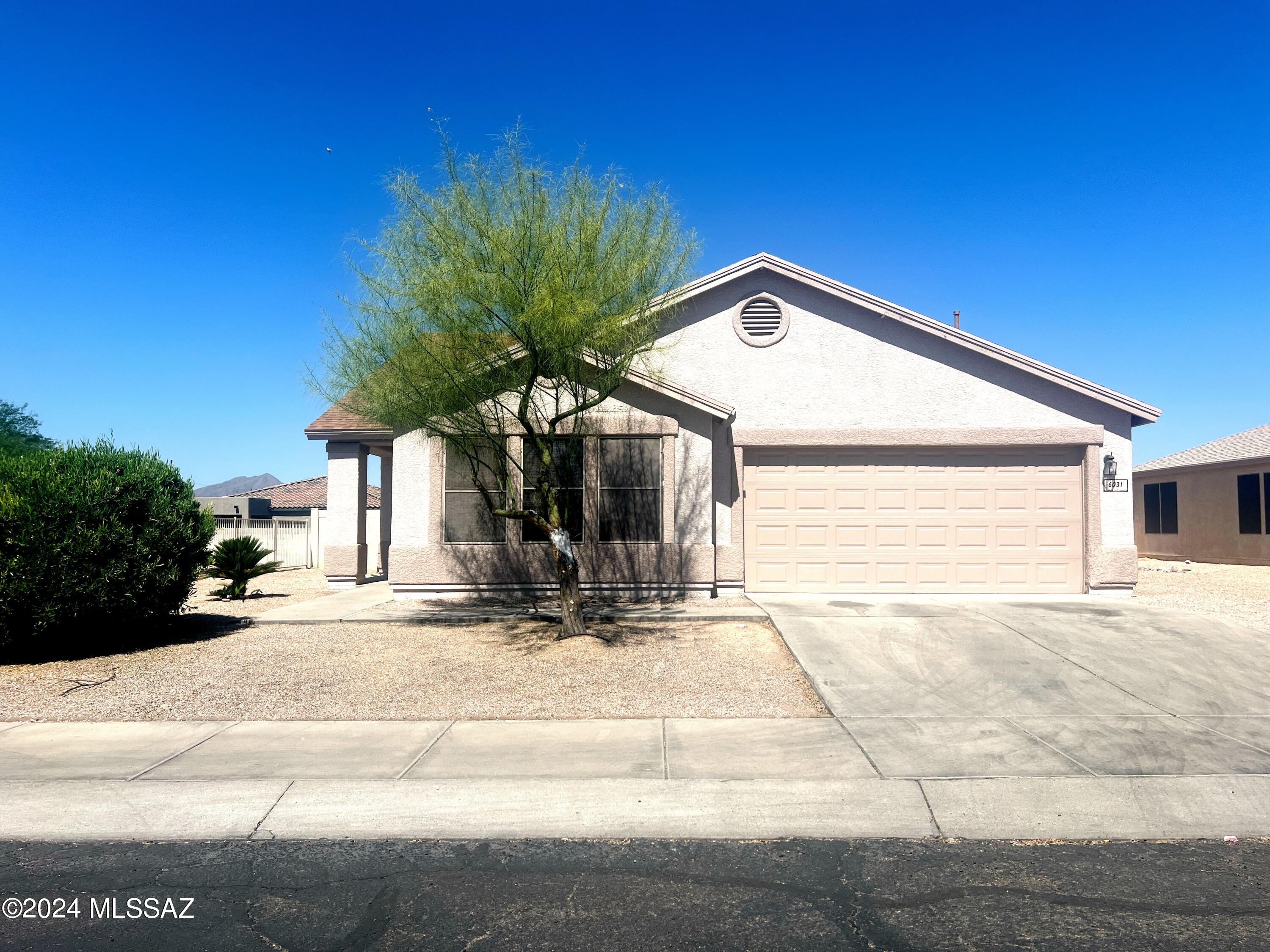 Camino Dona Santos , Tucson, AZ 85741