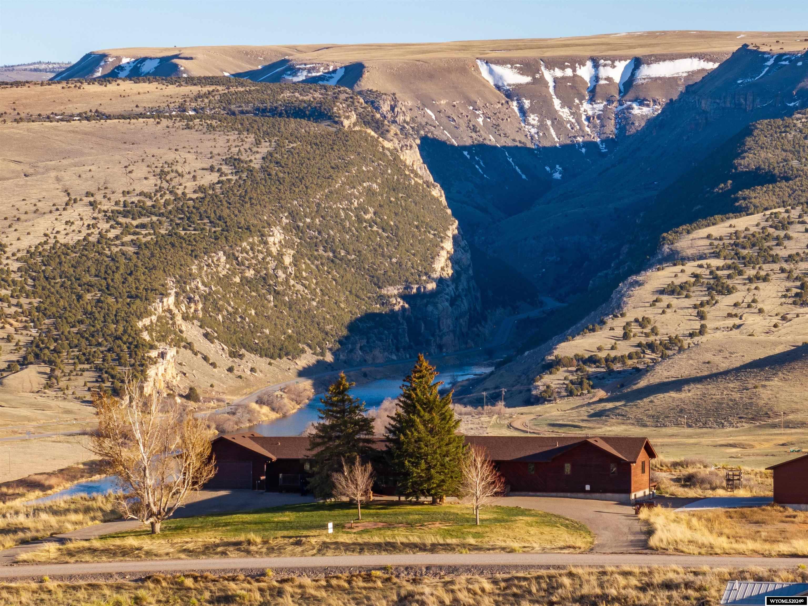 Rimrock Dr, Thermopolis, WY 82443