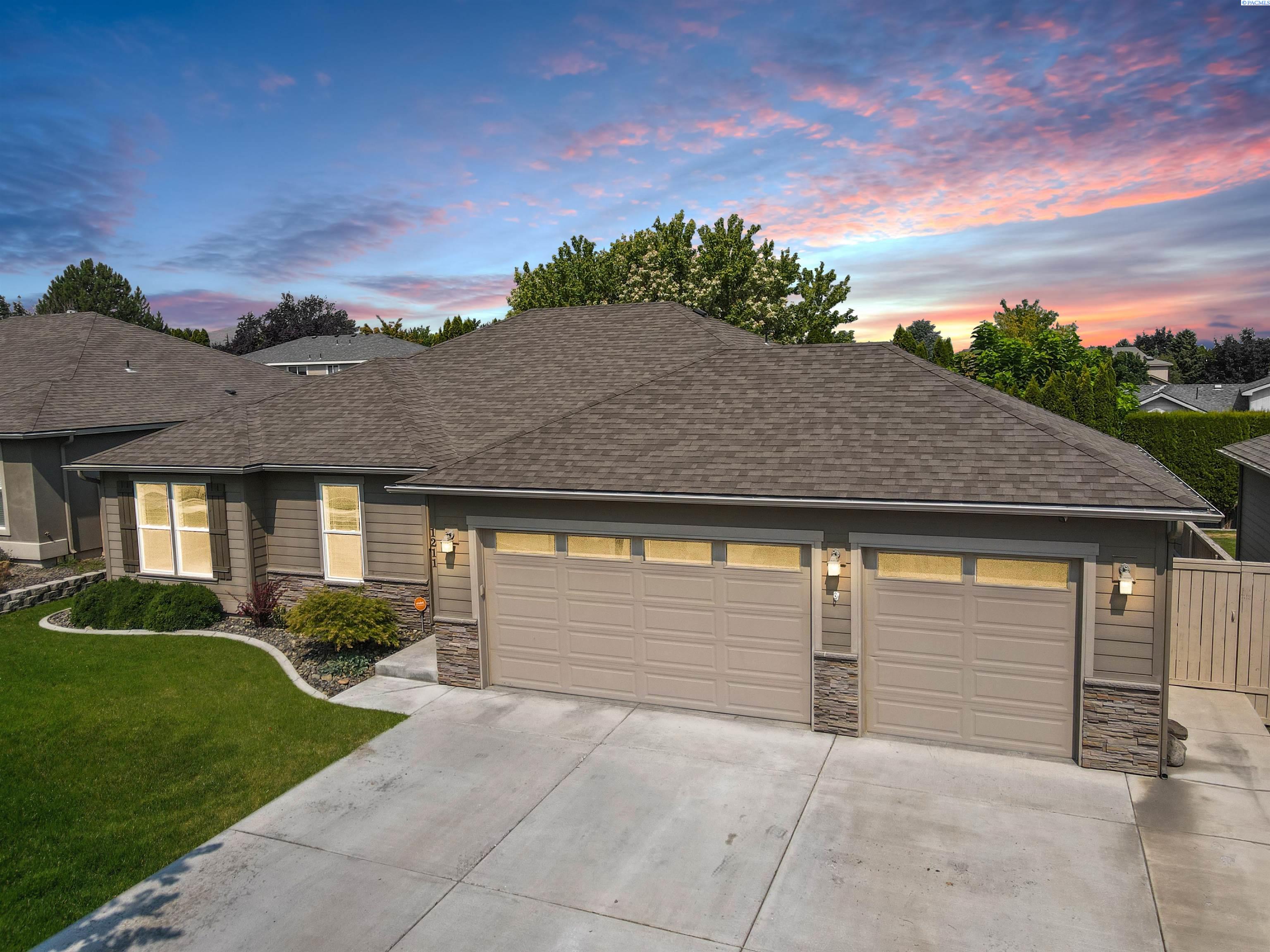 Oklahoma St, Kennewick, WA 99336