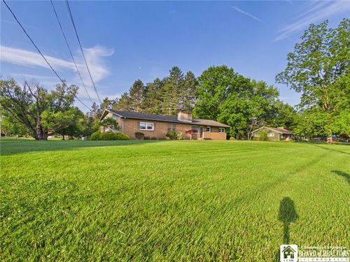 4547 Berry Rd, Fredonia, NY, 14063-1549 | Card Image