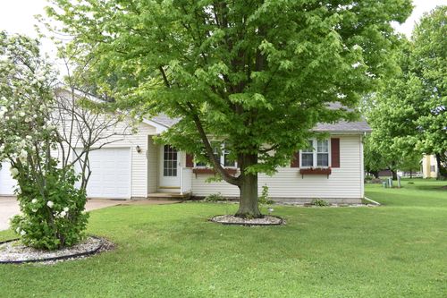 263 Mccoy Ln, Arcola, IL, 61910-1256 | Card Image