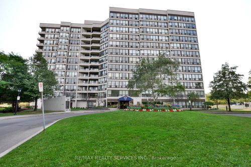 1213-12 Laurelcrest St, Brampton, ON, L6S5Y4 | Card Image