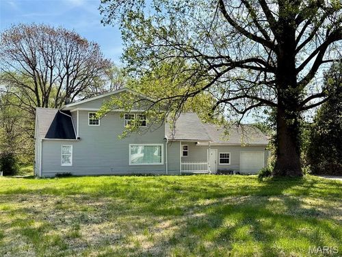 4 Monticello Pl, Fairview Heights, IL, 62208-2224 | Card Image