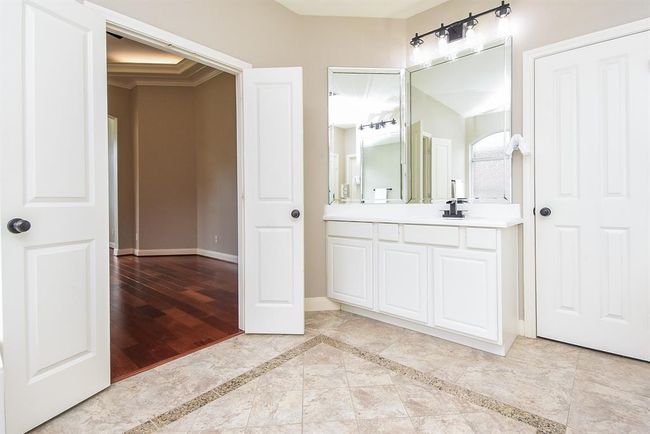 7111 Morrow Ct, House other with 5 bedrooms, 4 bathrooms and 3 parking in Sugar Land TX | Image 29
