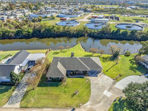 2405 Barbe St, Lake Charles, LA, 70601-7013 | Card Image
