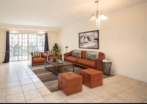 4-2685 Ne 9th Ave, Wilton Manors, FL, 33334-3720 | Card Image