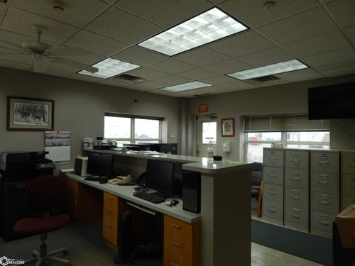 4186 Alyssa Ct, Iowa City, IA, 52240-8633 | Card Image