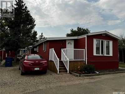 2 Prairie Oasis Trailer Crt, House other with 3 bedrooms, 2 bathrooms and null parking in Moose Jaw SK | Image 1