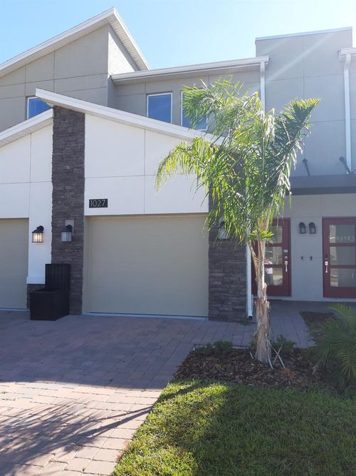 1027-1027 Splash Shot Pl, DAVENPORT, FL, 33896 | Card Image