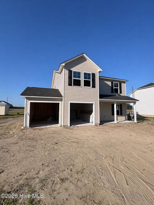 4650 2nd St, Grimesland, NC, 27837-9274 | Card Image