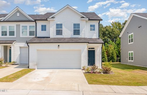 500 Barrington Row Ave, Zebulon, NC, 27597-3709 | Card Image