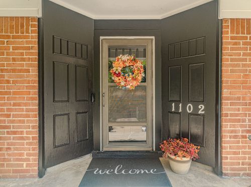 1102 Julie St, Weatherford, TX, 76086-6041 | Card Image