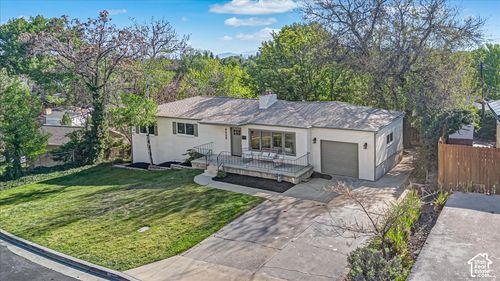 4600 S Creekview Dr, Murray, UT, 84107-3922 | Card Image
