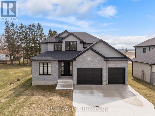 163 Mcleod St, Parkhill, ON, N0M2K0 | Card Image