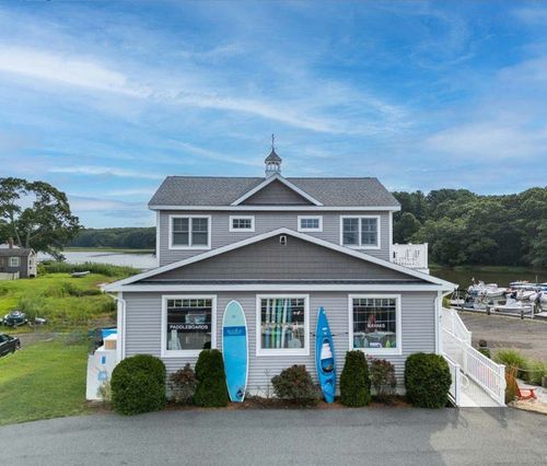 132 Shore Rd, Old Lyme, CT, 06371-2612 | Card Image