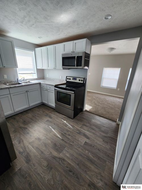 4423 S 27th St, Omaha, NE, 68107-1551 | Card Image