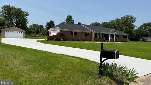 104 Lake Front Dr, Dover, DE, 19904-6421 | Card Image