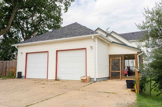 210 Water St, House other with 4 bedrooms, 3 bathrooms and null parking in Sapulpa OK | Image 47