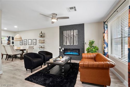 445 Concord Way, Henderson, NV, 89015-6072 | Card Image