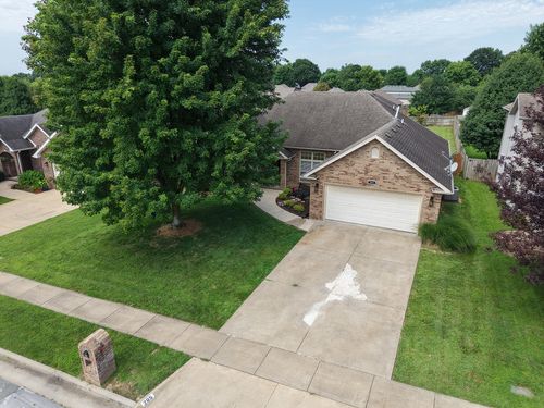 285 Steury Rd, Springfield, MO, 65809-2416 | Card Image
