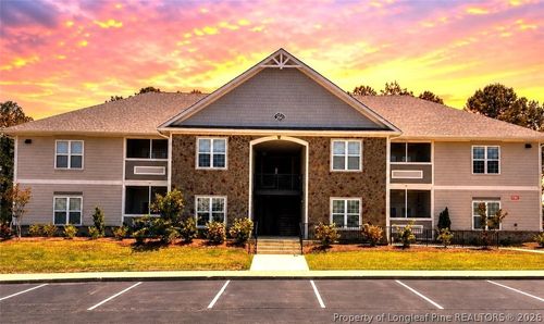 102-260 Gallery Dr, Spring Lake, NC, 28390-7471 | Card Image
