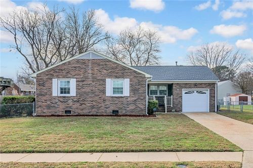 6 Rust St, Hampton, VA, 23664-1026 | Card Image