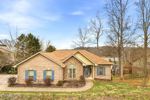 224 Northshore Dr, Greenback, TN, 37742-2302 | Card Image