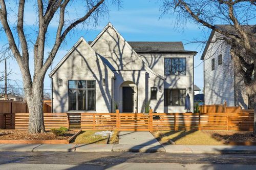 2040 56 Ave Sw, Calgary, AB, T3E1M8 | Card Image