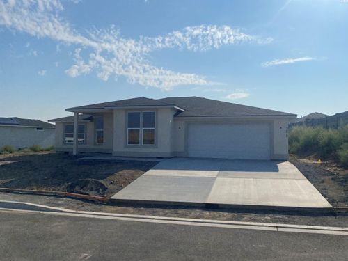 3479 S Alaska Pl, Kennewick, WA, 99338-5669 | Card Image