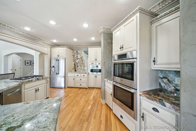 12315 14 Th St, House other with 3 bedrooms, 3 bathrooms and null parking in Jenks OK | Image 28