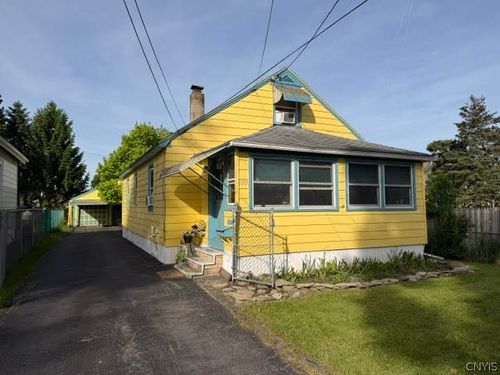 127 Merrill St, Syracuse, NY, 13208-1846 | Card Image