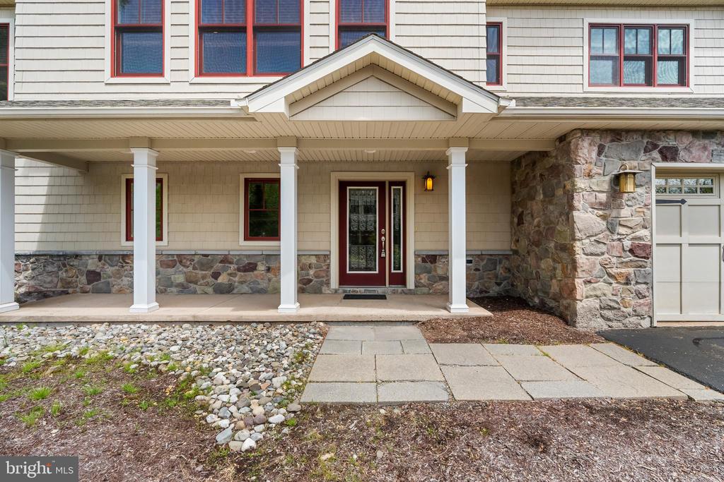 Residential in LAKE HARMONY 5